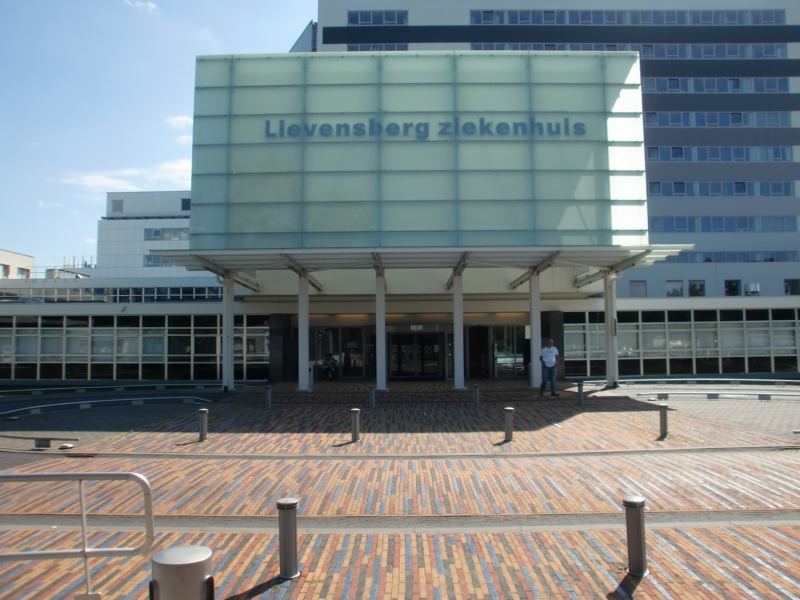 Afgeronde luifelconstructie van HVB Constructie